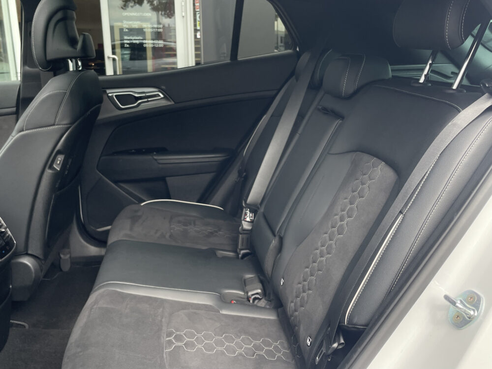 Kia Sportage 1.6 T-GDi Plug-in Hybrid AWD GT-Line // Trekhaak 11