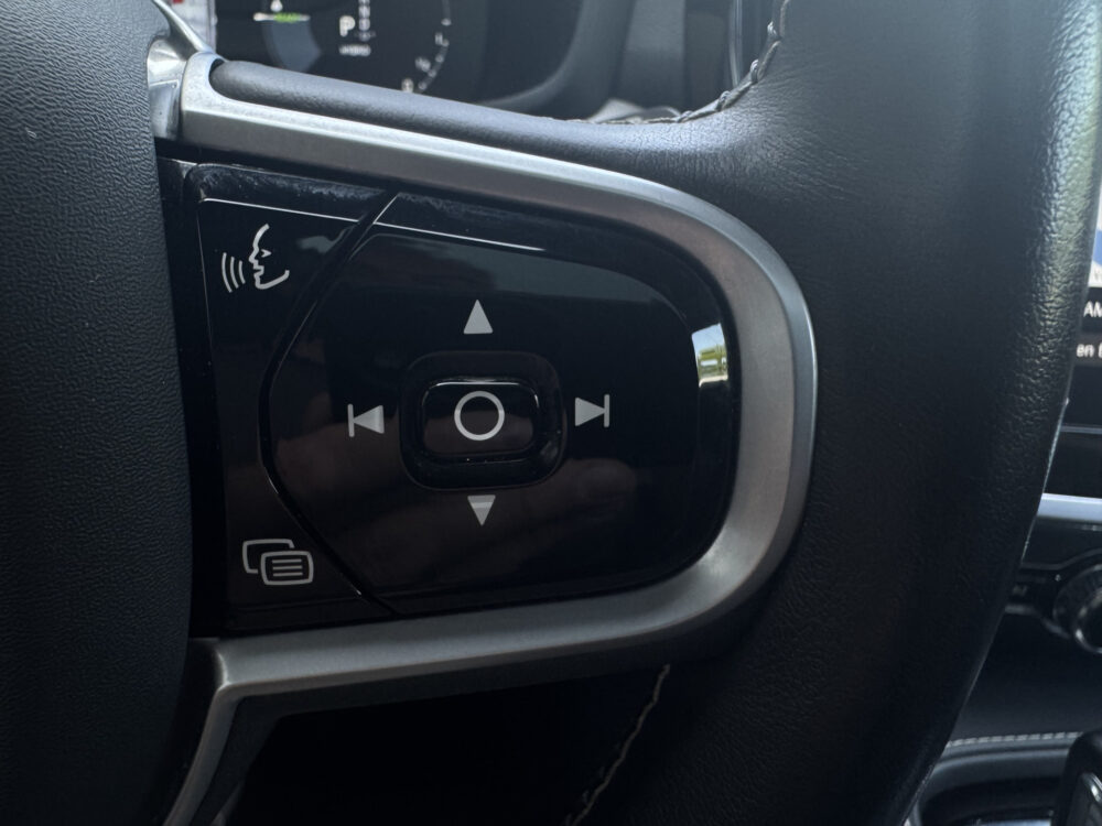 Volvo V60 2.0 T6 Twin Engine AWD R-Design 19