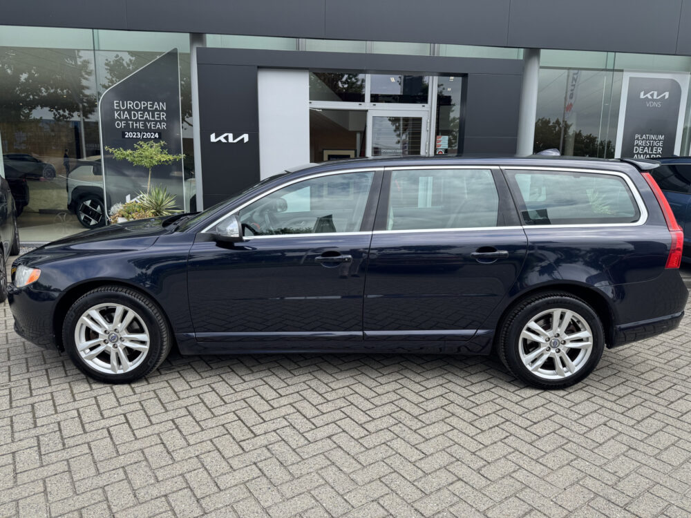 Volvo V70 1.6 T4 Momentum 1