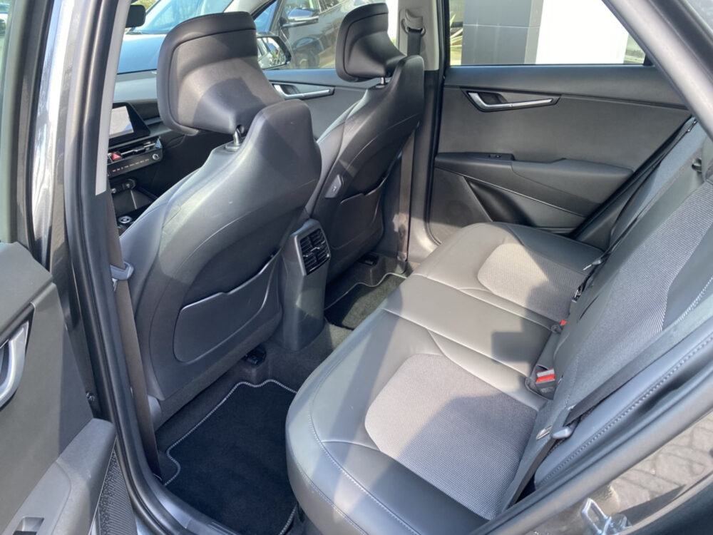 Kia Niro 1.6 GDi Hybrid DynamicLine 4