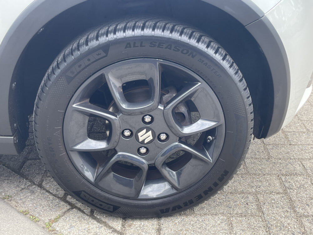 Suzuki Ignis 1.2 Stijl Intro 5