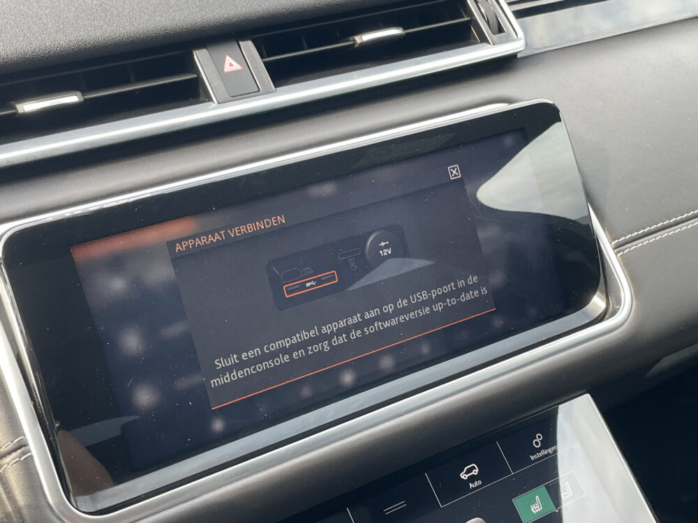 Land Rover Range Rover Velar 3.0 V6 AWD R-Dynamic HSE 25