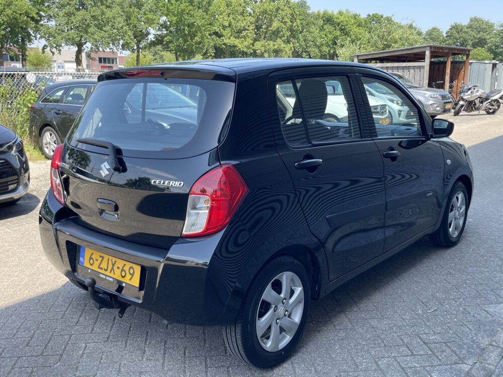 Suzuki Celerio 1.0 Exclusive 8