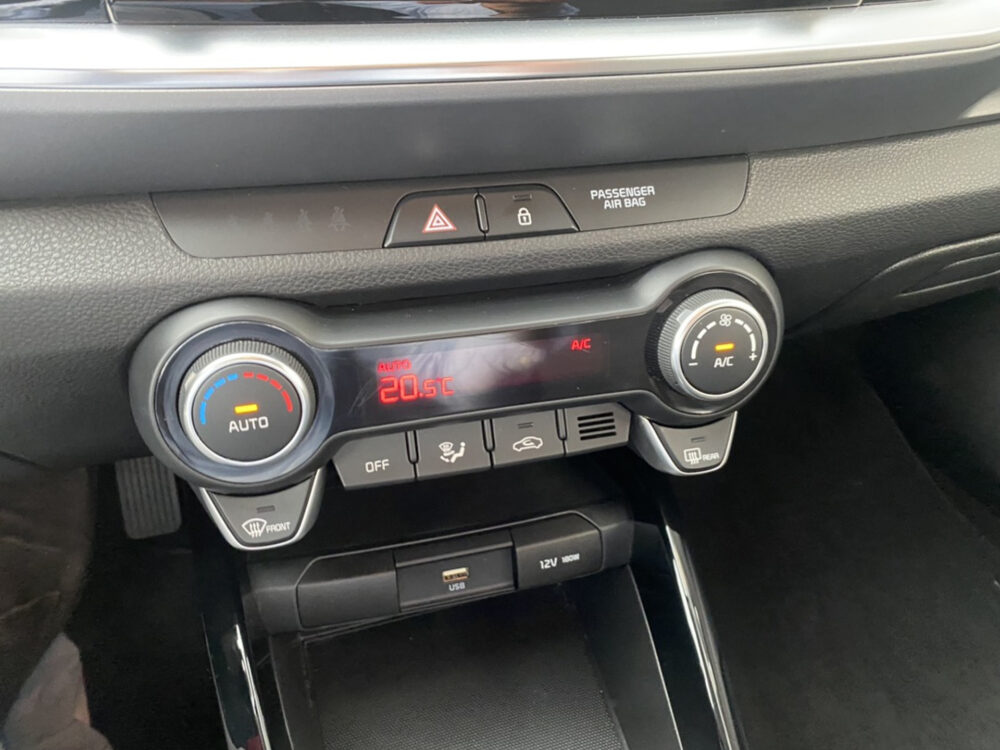 Kia Stonic 1.0 T-GDi MHEV DynamicLine 9