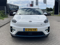 Kia e-Niro ExecutiveLine 64 kWh 36