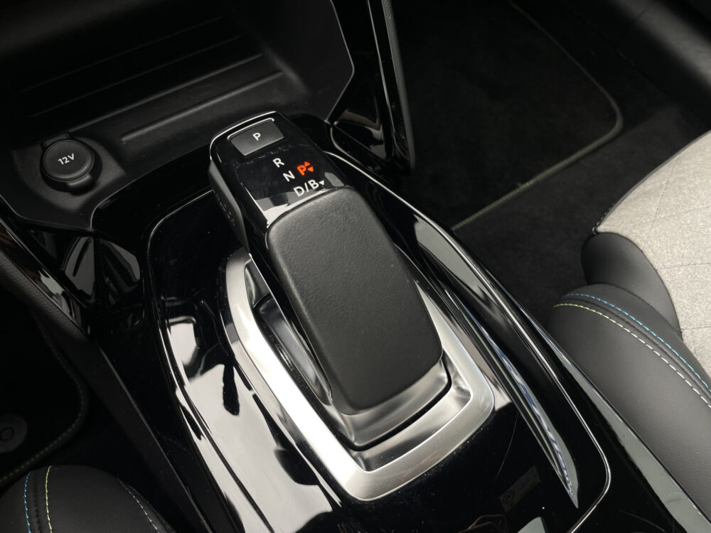 Peugeot e-208 EV GT 350 50 kWh 19