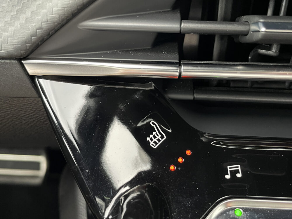 Peugeot e-208 EV GT 350 50 kWh 21