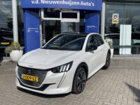 Peugeot e-208 EV GT 350 50 kWh 6