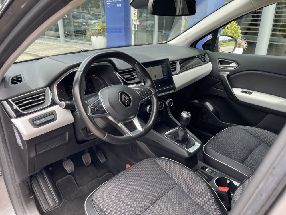 Renault Captur 1.0 TCe 100 Intens 16