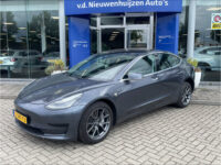Tesla Model 3 Standard RWD Plus 60 kWh 4