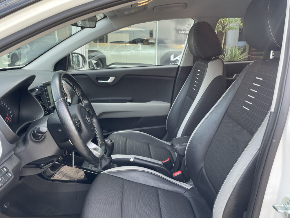 Kia Stonic 1.0 T-GDi Sports Edition 12