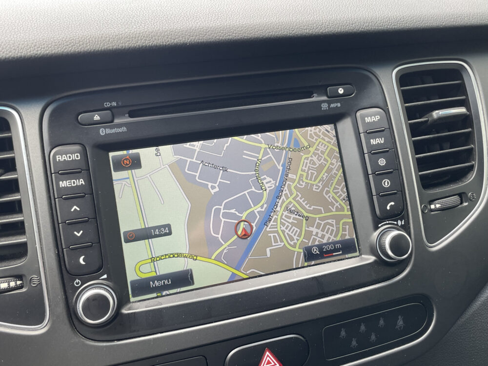 Kia Carens 1.6 GDi ComfortLine // 7 Zitter // Trekhaak // Camera // Navi. 15