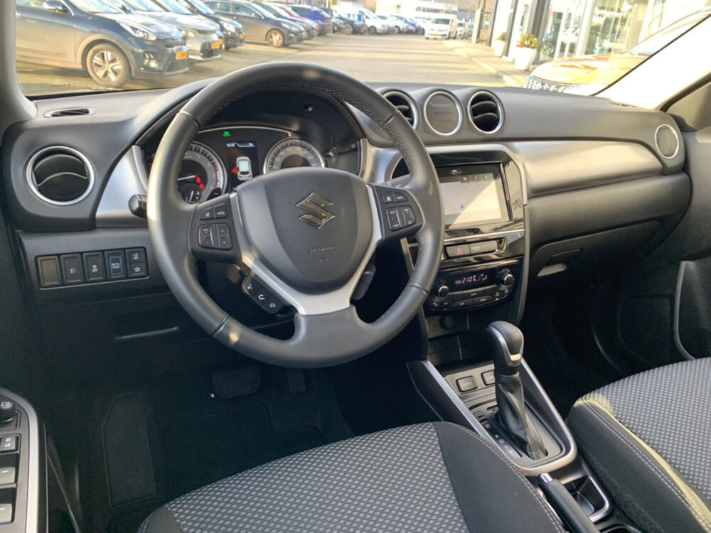 Suzuki Vitara 1.5 Hybrid Select Automaat 10