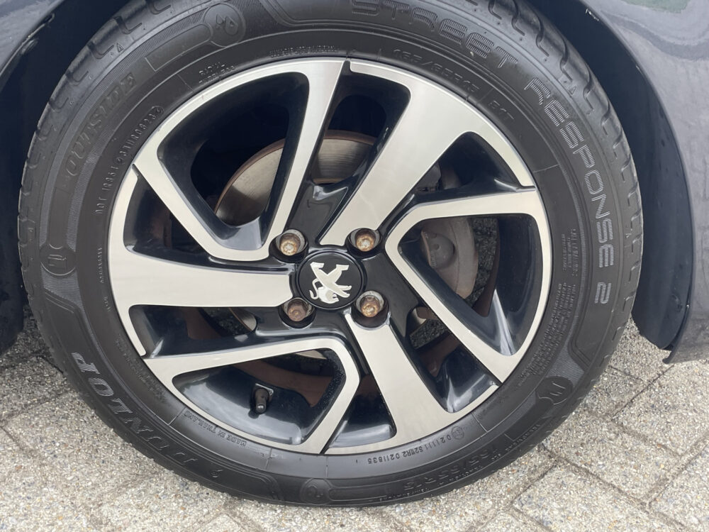 Peugeot 108 1.0 e-VTi Allure 4