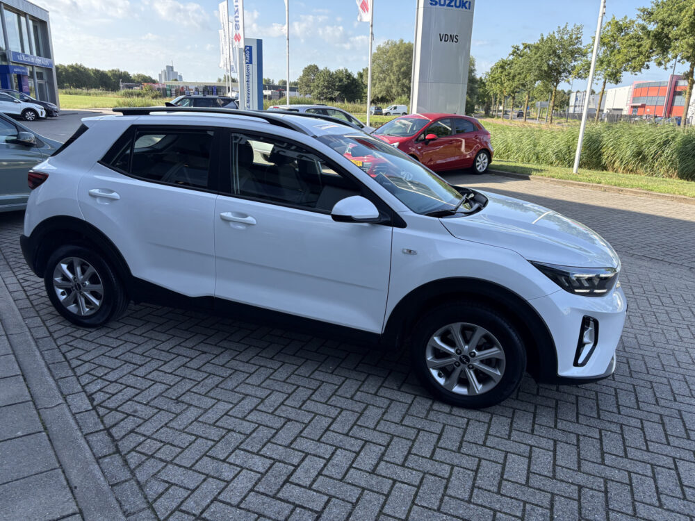 Kia Stonic 1.0 T-GDi MHEV DynamicLine 4