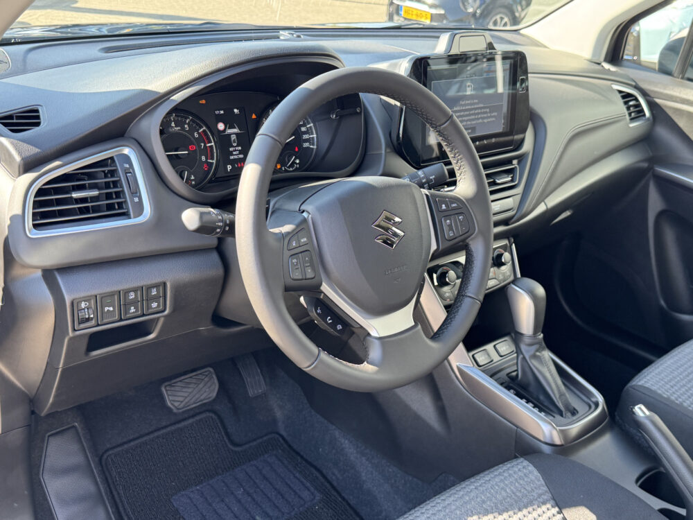 Suzuki S-Cross 1.4 Boosterjet Select Hybrid 6