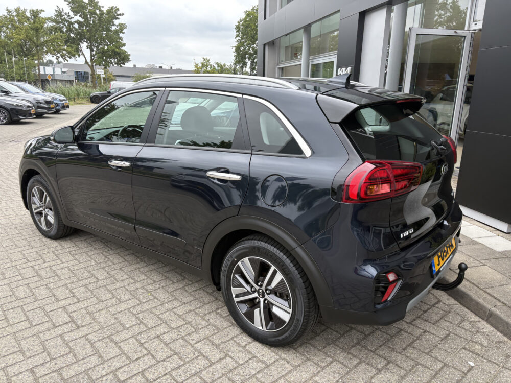 Kia Niro 1.6 GDi Hybrid DynamicLine 8