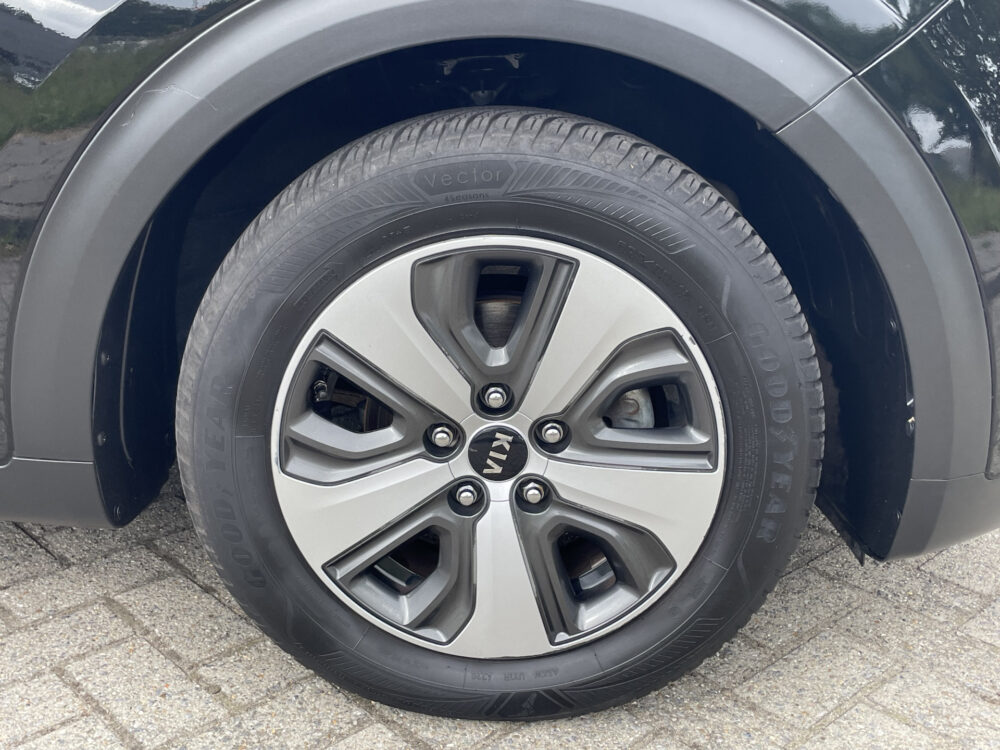 Kia Niro 1.6 GDi Hybrid DynamicLine 4