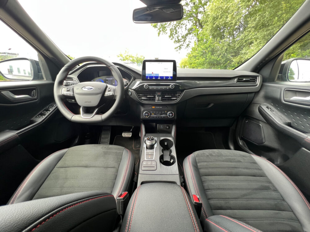 Ford Kuga 2.5 PHEV ST-Line 14