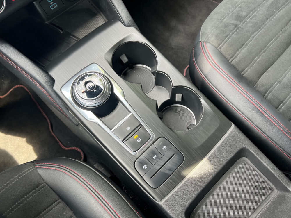 Ford Kuga 2.5 PHEV ST-Line 24