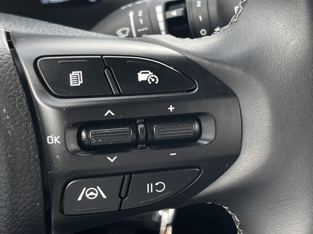 Kia Stonic 1.0 T-GDi MHEV DynamicLine 17