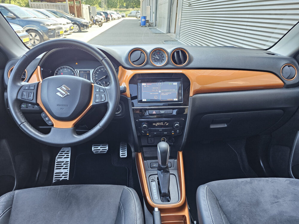 Suzuki Vitara 1.6 High Executive Automaat 11