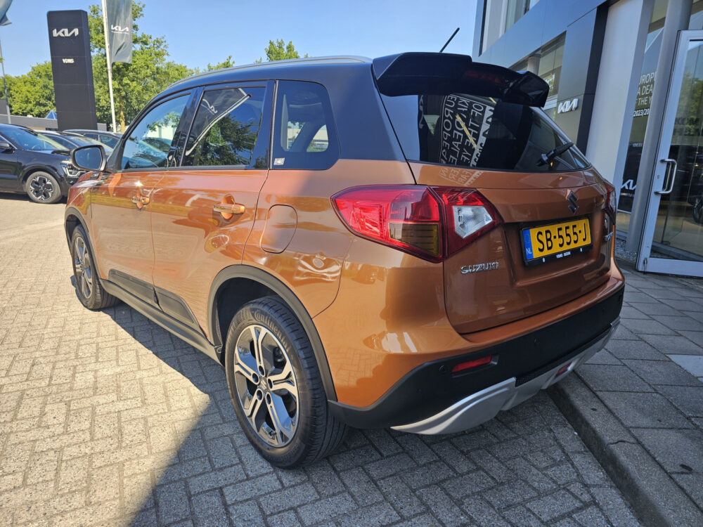Suzuki Vitara 1.6 High Executive Automaat 2
