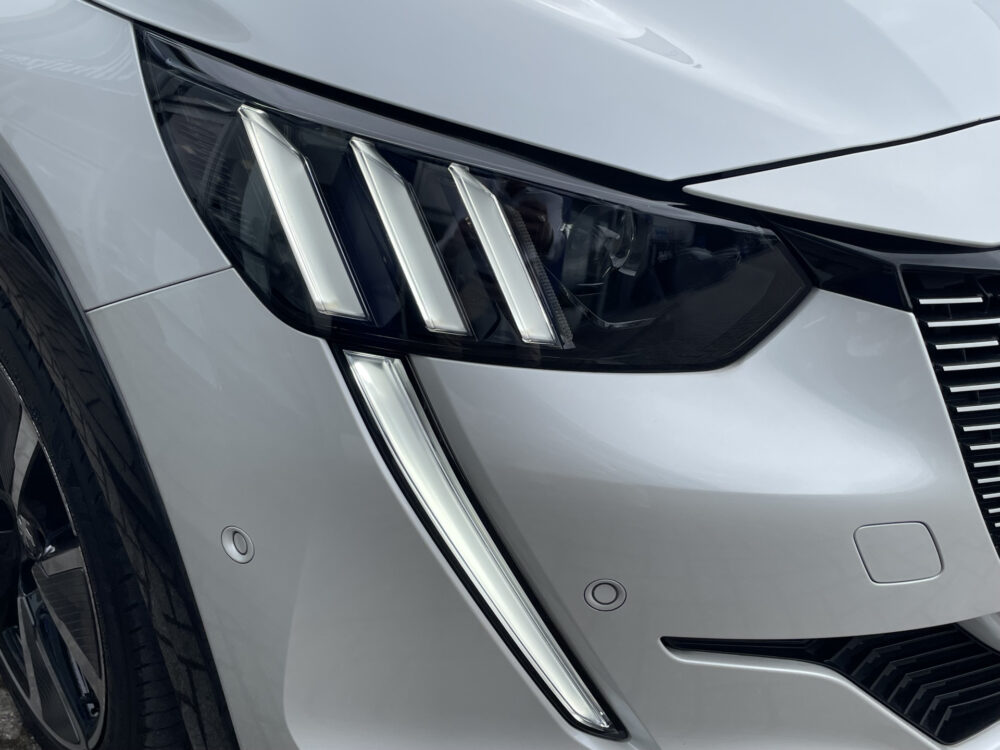Peugeot e-208 EV GT 350 50 kWh 4