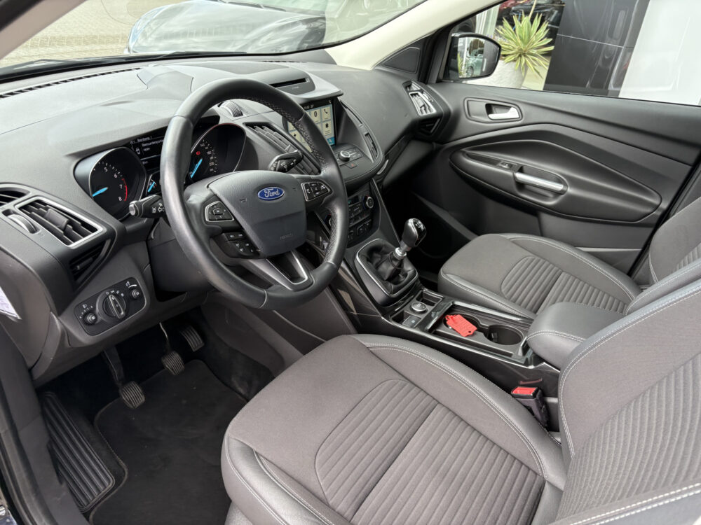 Ford Kuga 1.5 EcoBoost Titanium 10