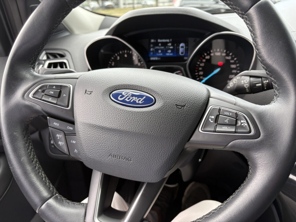 Ford Kuga 1.5 EcoBoost Titanium 15