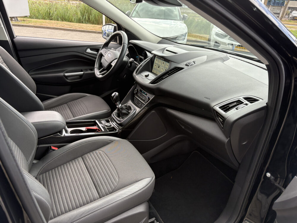 Ford Kuga 1.5 EcoBoost Titanium 5