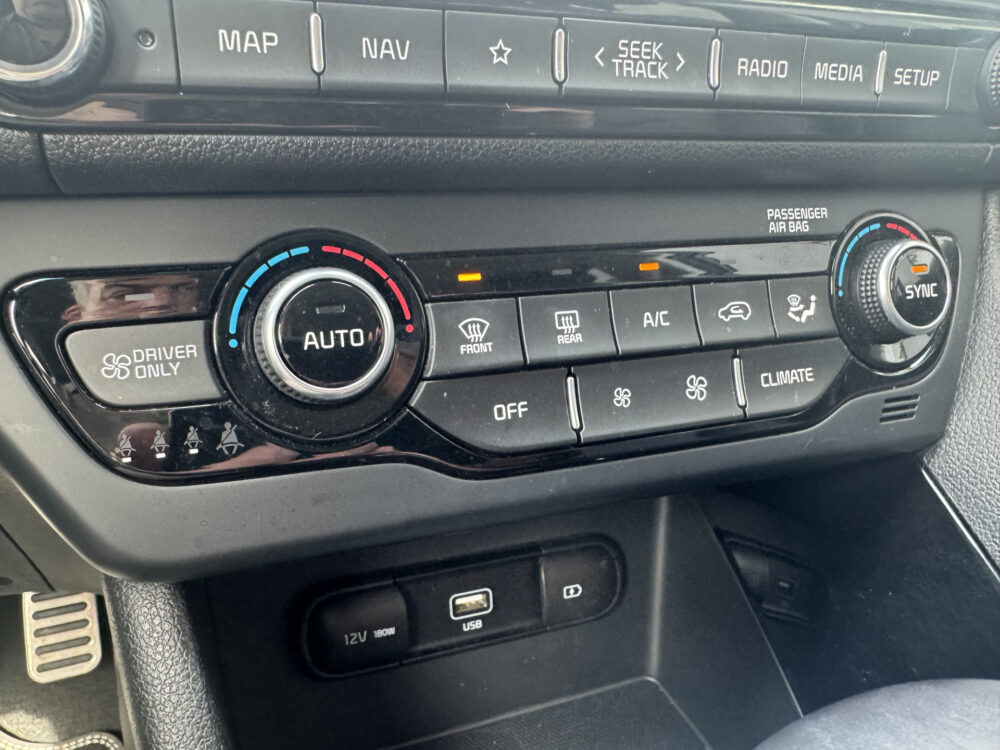 Kia Niro 1.6 GDi Hybrid DynamicPlusLine 32