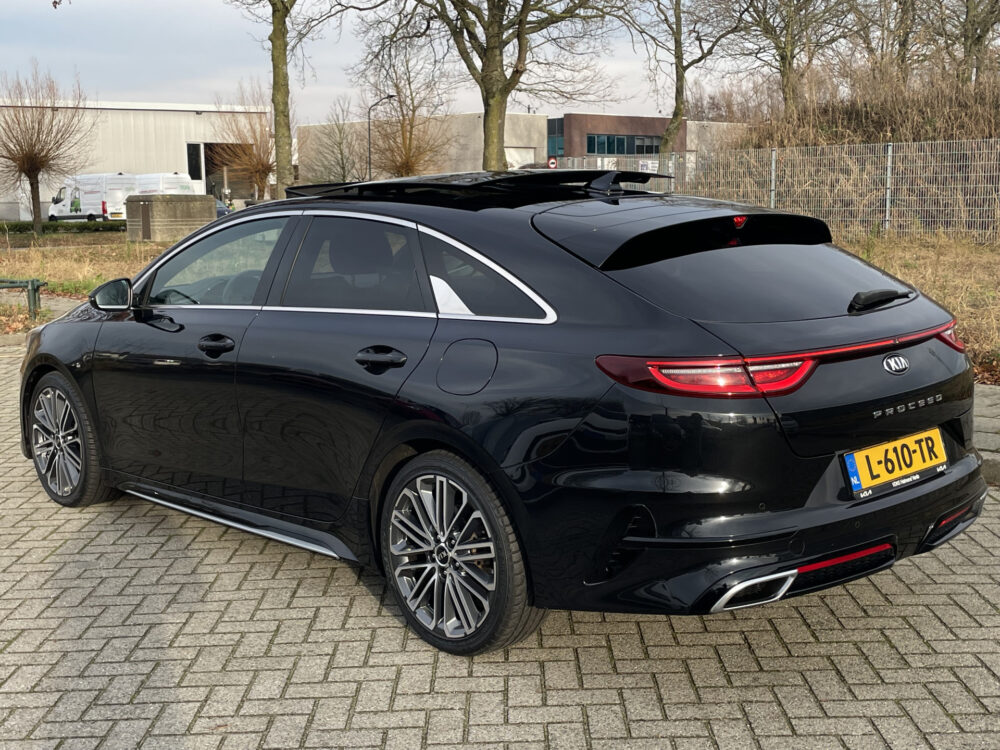 Kia ProCeed 1.5 T-GDI GT-PlusLine 7