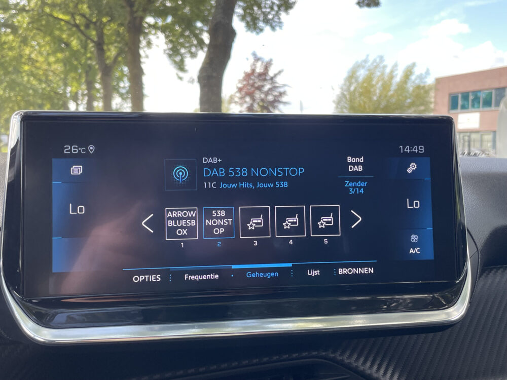 Peugeot 208 1.2 PureTech Allure Pack 18