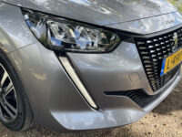 Peugeot 208 1.2 PureTech Allure Pack 32