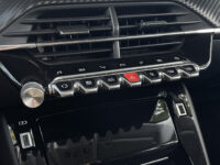 Peugeot 208 1.2 PureTech Allure Pack 44