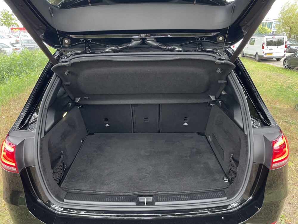 Mercedes-Benz B-Klasse 200 Business Solution AMG 10