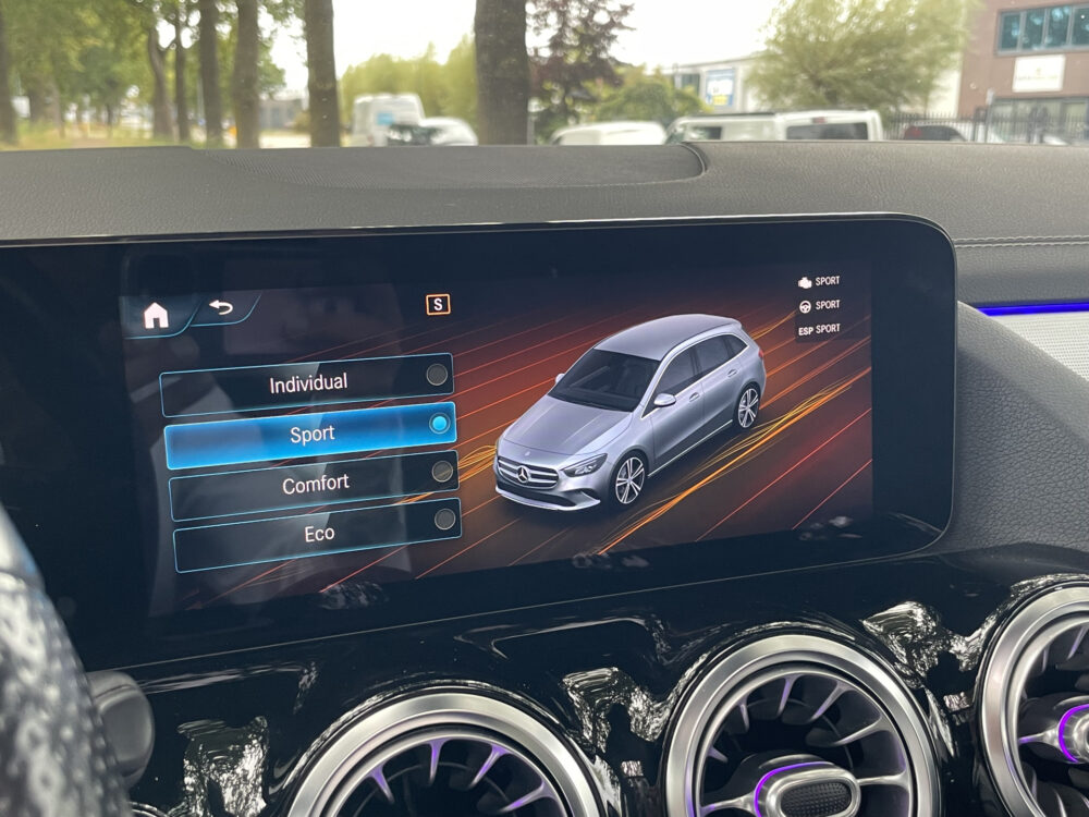 Mercedes-Benz B-Klasse 200 Business Solution AMG 26