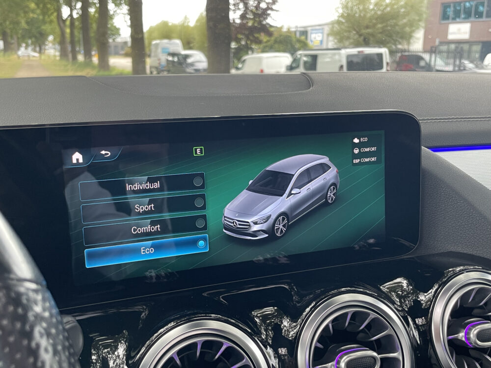 Mercedes-Benz B-Klasse 200 Business Solution AMG 27