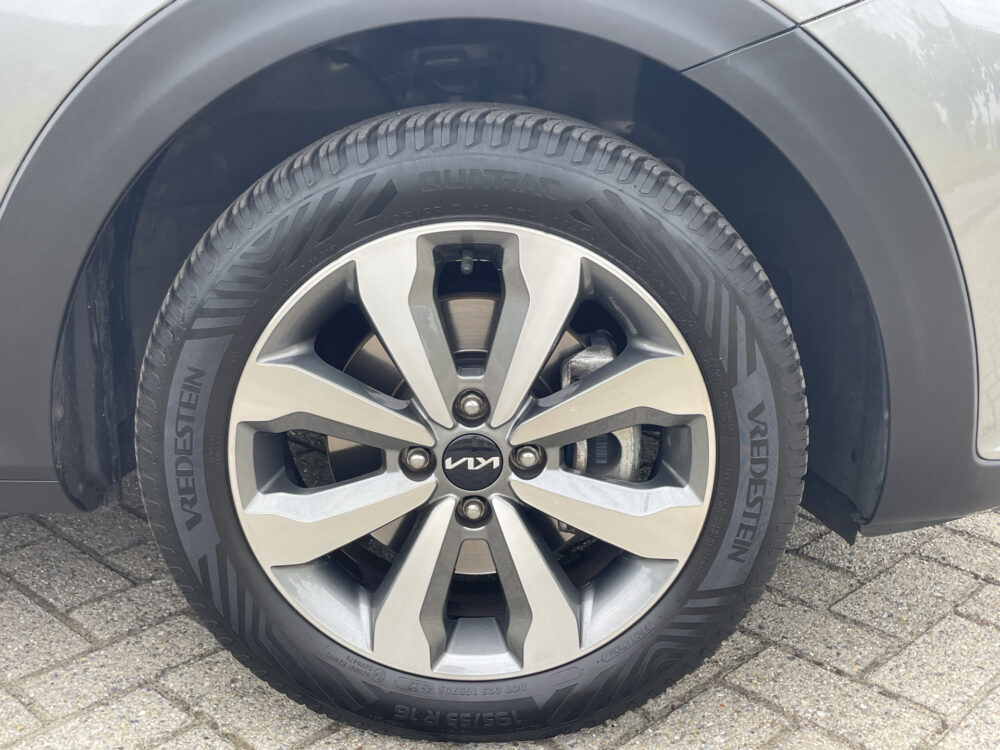 Kia Stonic 1.0 T-GDi MHEV DynamicPlusLine 4