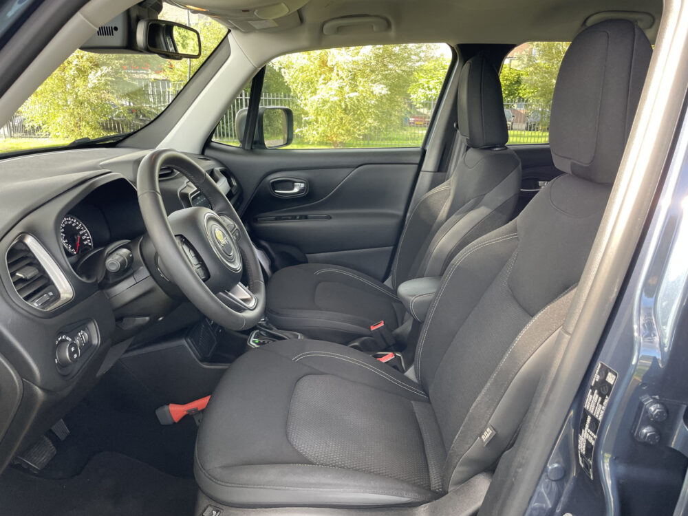 Jeep Renegade 1.3T DDCT Limited 12