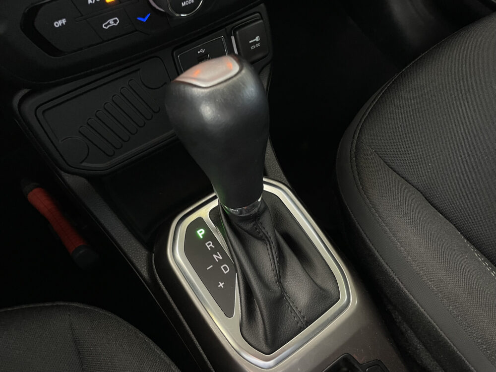Jeep Renegade 1.3T DDCT Limited 13
