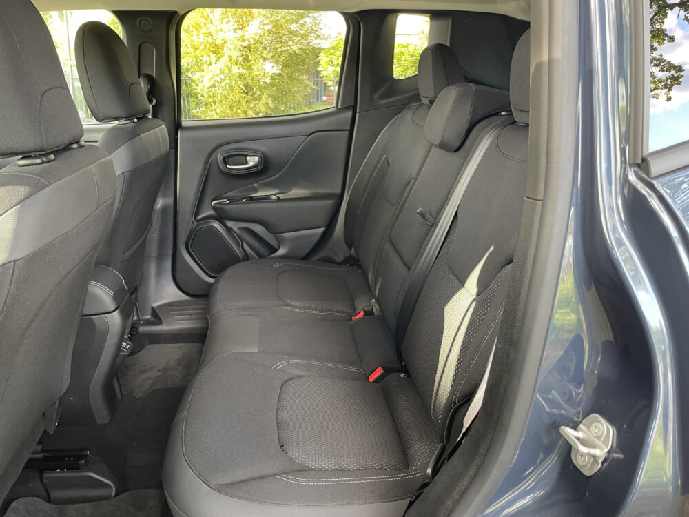 Jeep Renegade 1.3T DDCT Limited 9