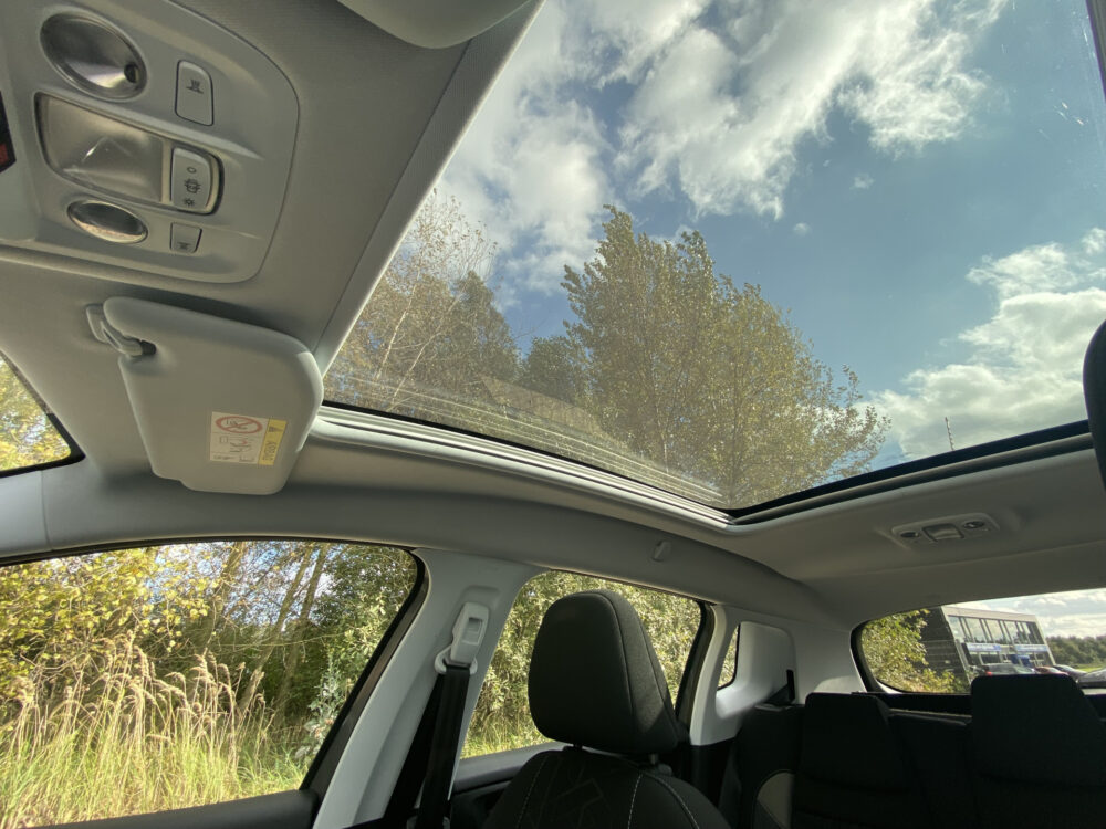 Peugeot 2008 1.2 PureTech Blue Lion 14