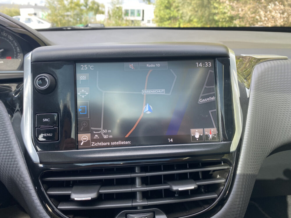 Peugeot 2008 1.2 PureTech Blue Lion 15