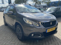Peugeot 2008 1.2 PureTech Blue Lion 28