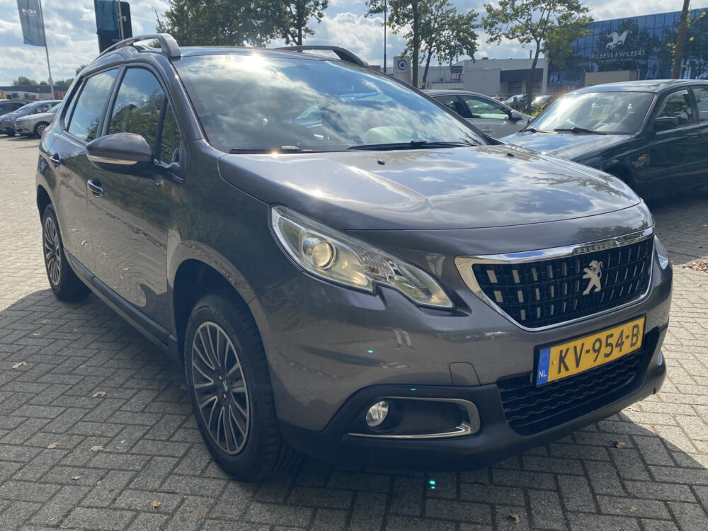 Peugeot 2008 1.2 PureTech Blue Lion 3