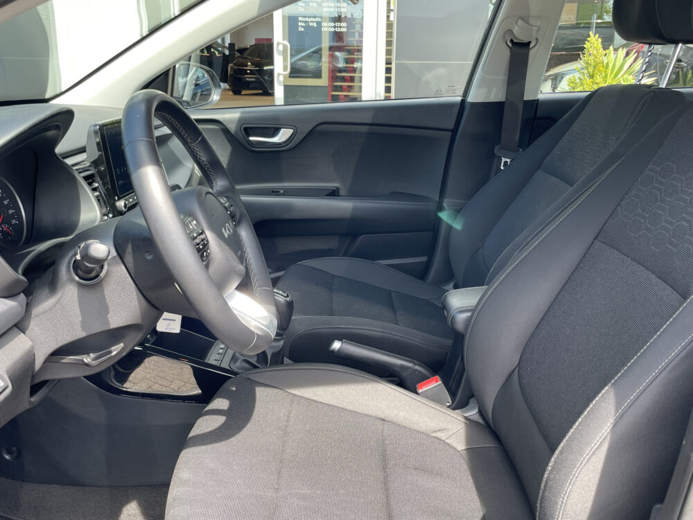 Kia Rio 1.0 T-GDi MHEV DynamicLine // Navigation Pack 10