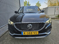 MG ZS EV Luxury 45 kWh 27