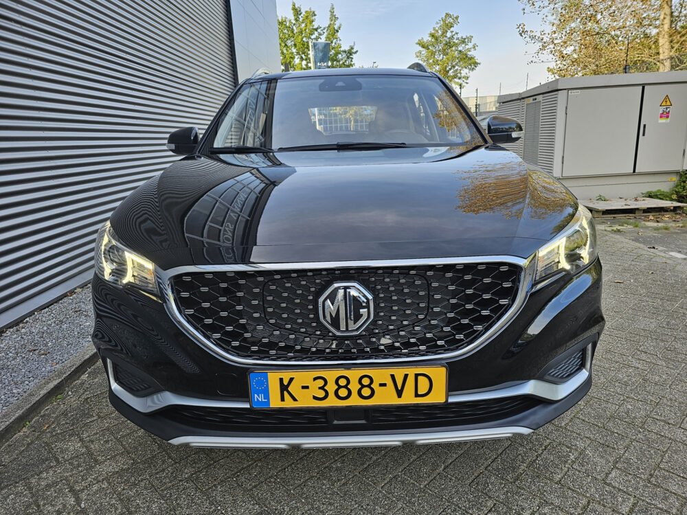 MG ZS EV Luxury 45 kWh 6